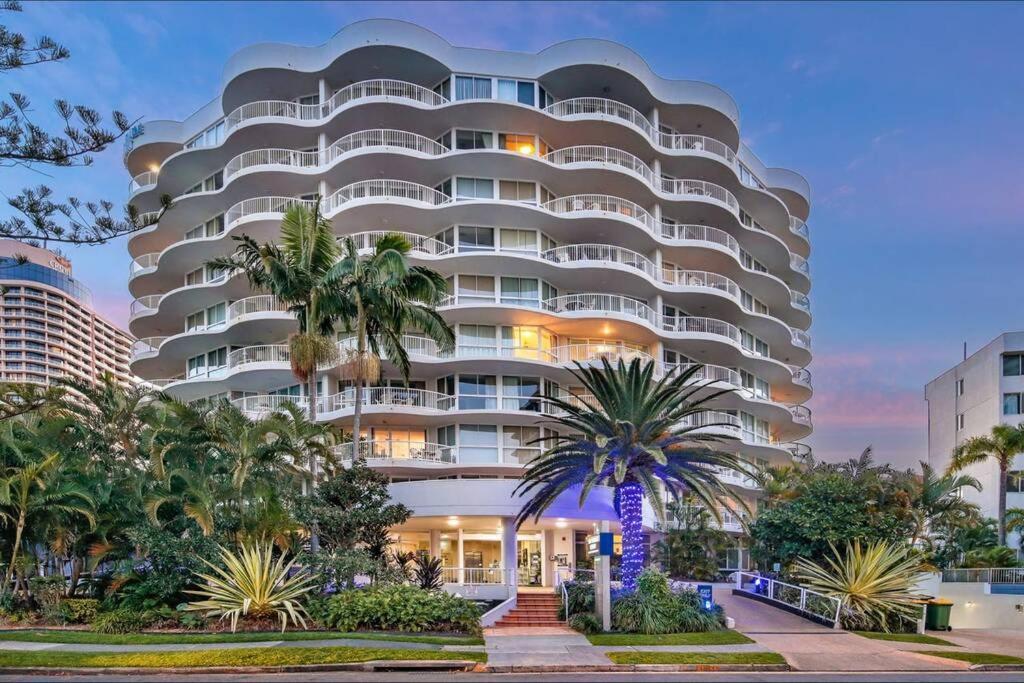 Surfers/Broadbeach Pool View. Free Parking & Wifi Gold Coast Buitenkant foto